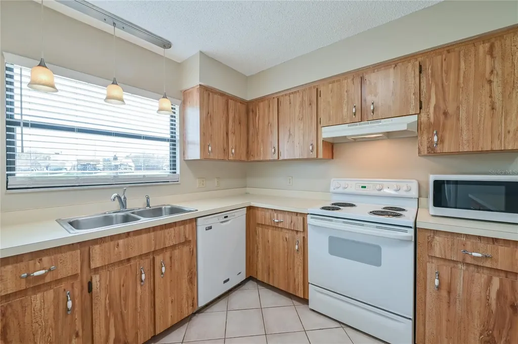 11001 SE Sunset Harbor Road Summerfield FL 34491