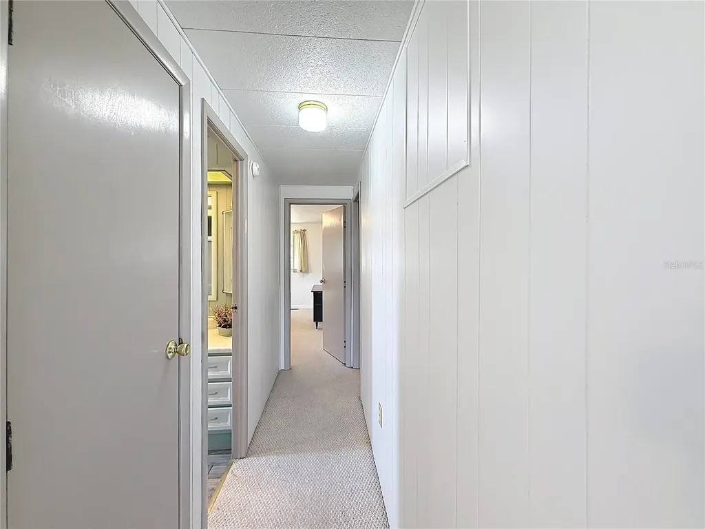 1231 Elkhart Circle Tavares FL 32778