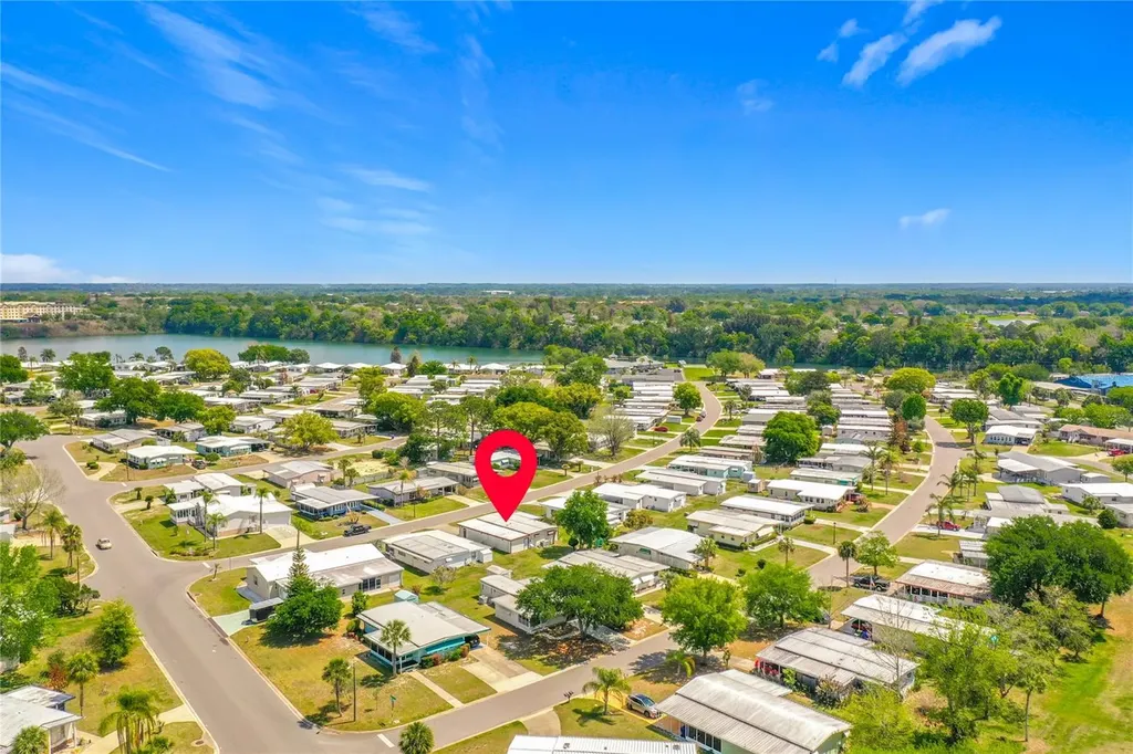 1231 Elkhart Circle Tavares FL 32778