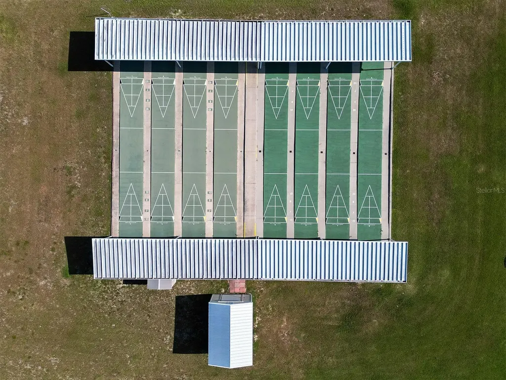 1231 Elkhart Circle Tavares FL 32778