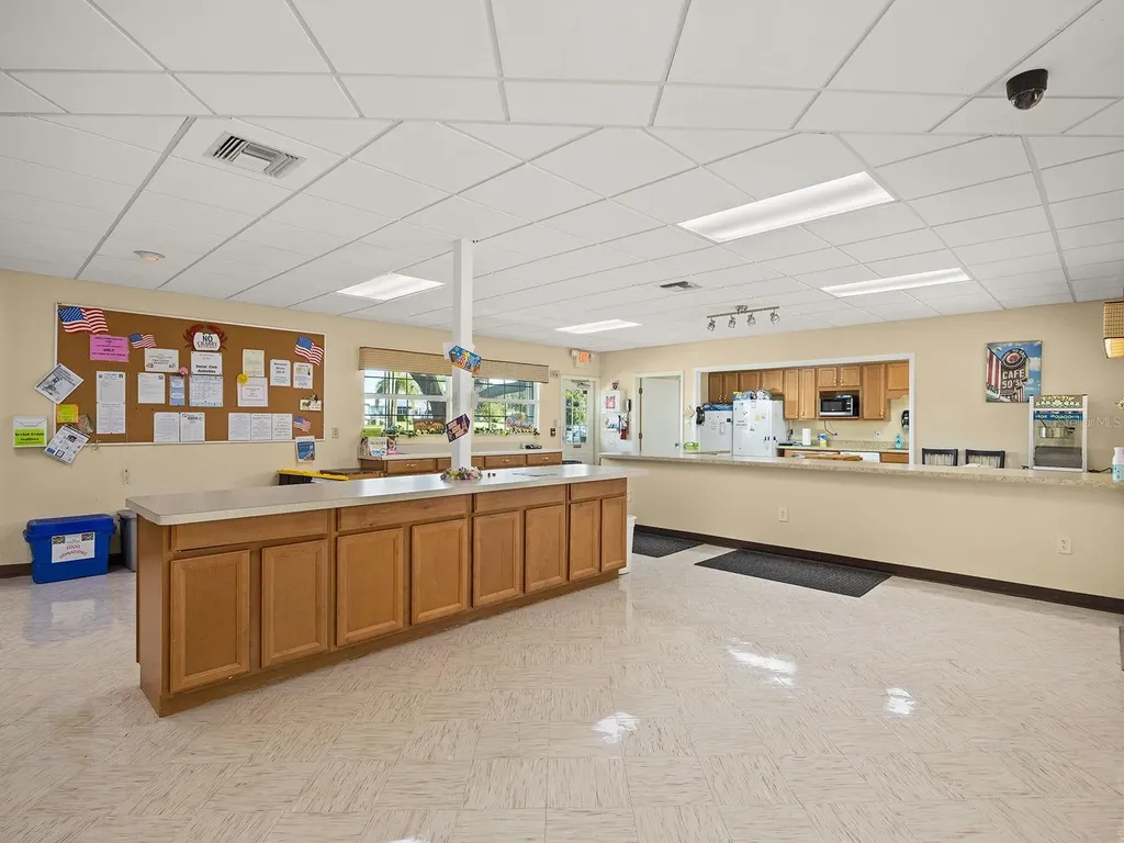 1231 Elkhart Circle Tavares FL 32778