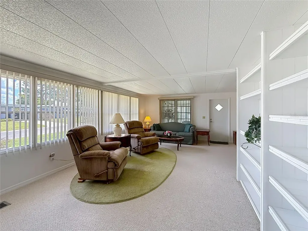 1231 Elkhart Circle Tavares FL 32778