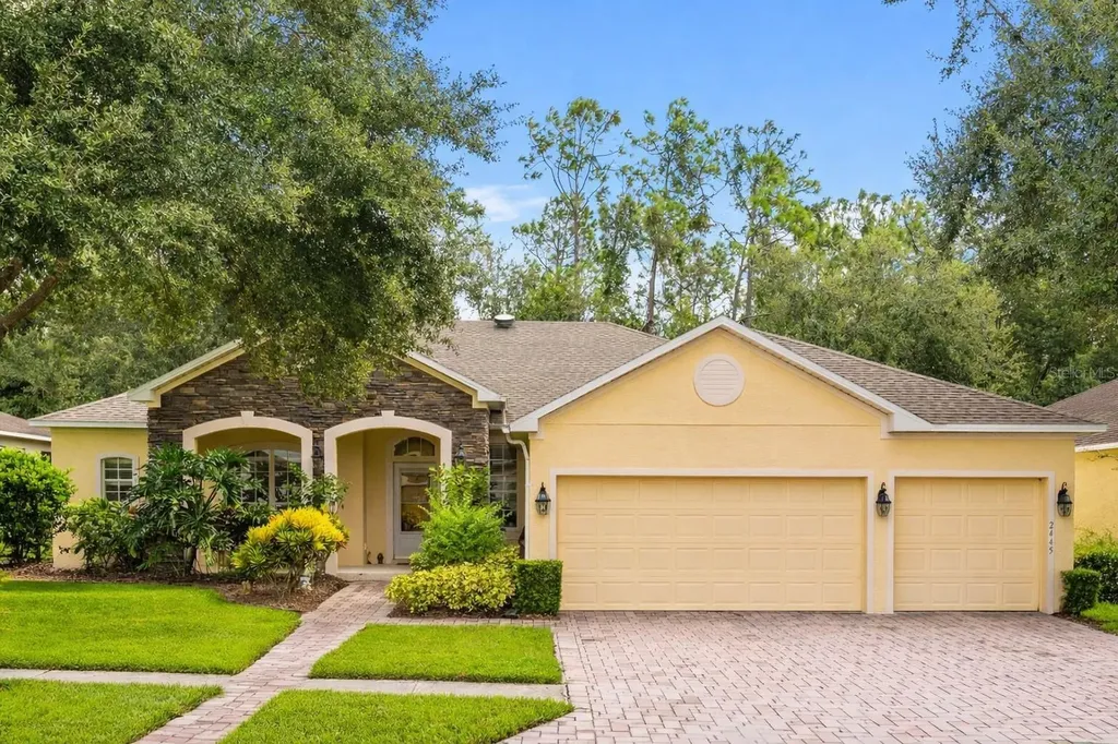 2445 Pickford Circle Apopka FL 32703