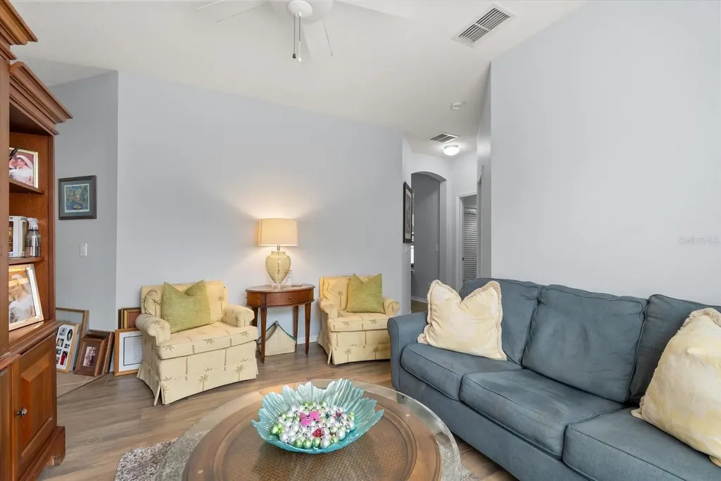 2445 Pickford Circle Apopka FL 32703