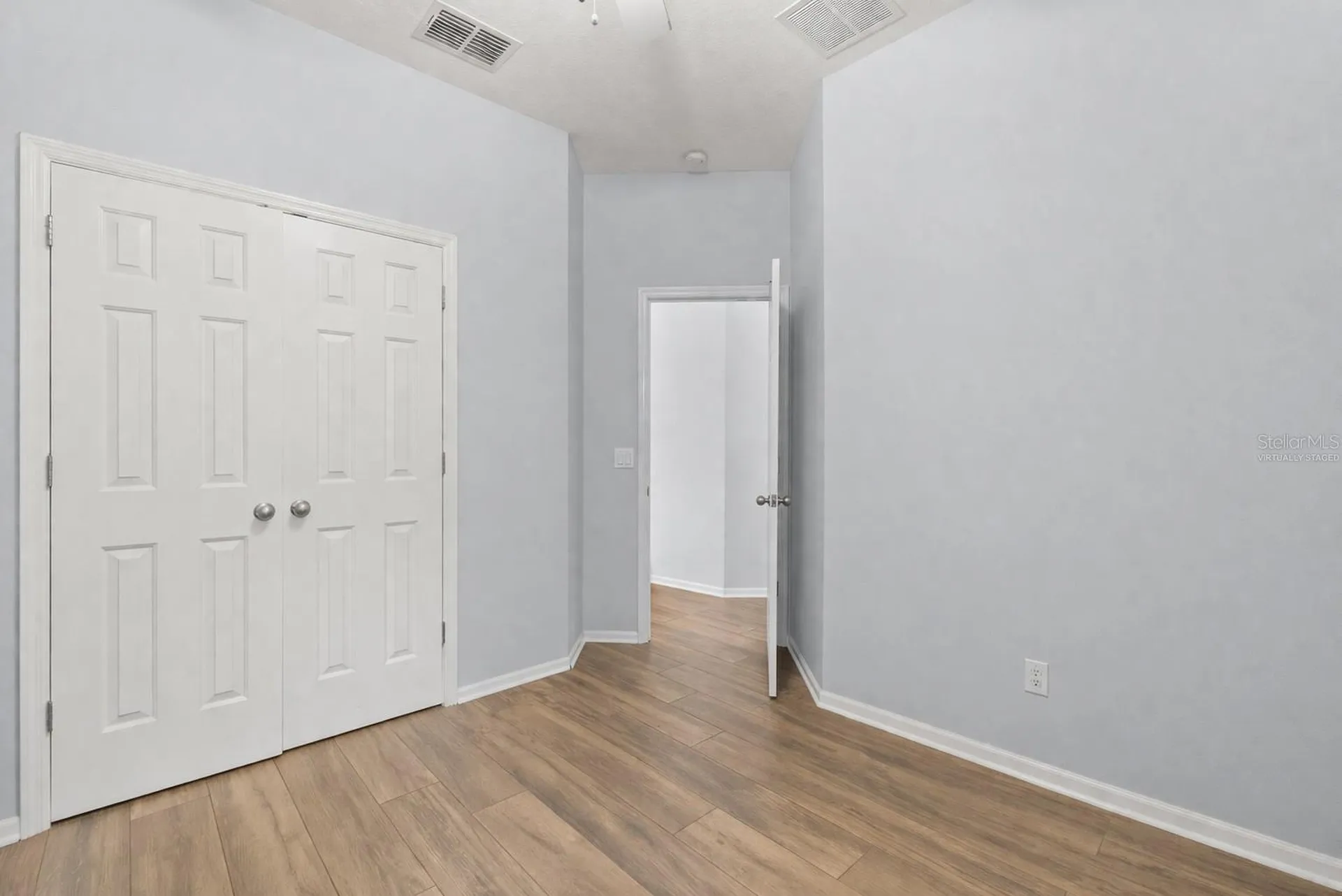 2445 Pickford Circle Apopka FL 32703