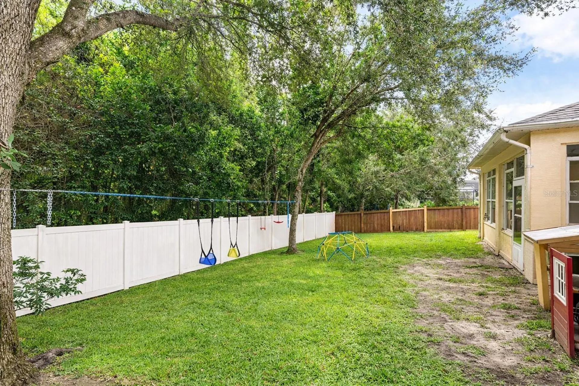 2445 Pickford Circle Apopka FL 32703