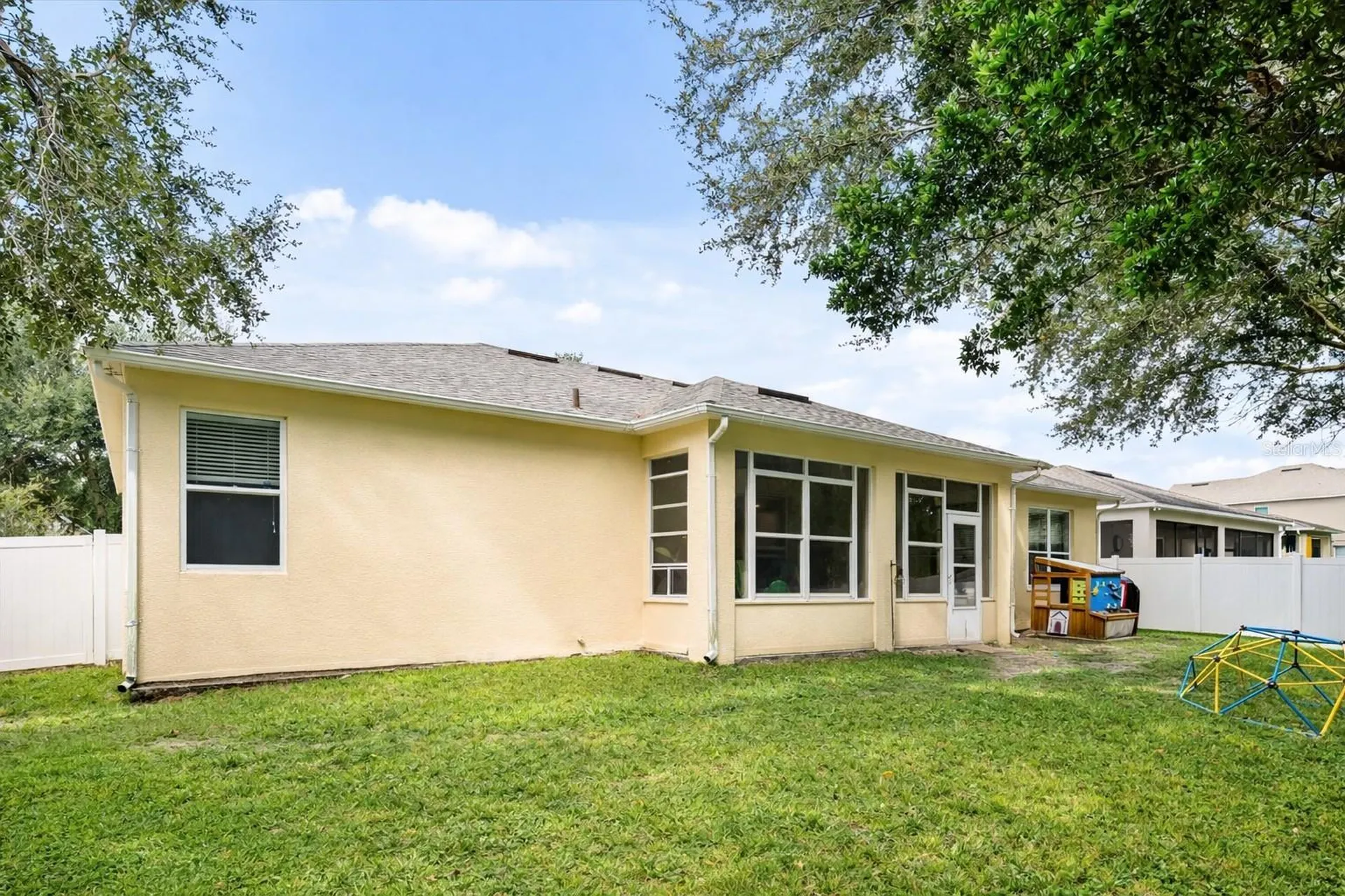 2445 Pickford Circle Apopka FL 32703