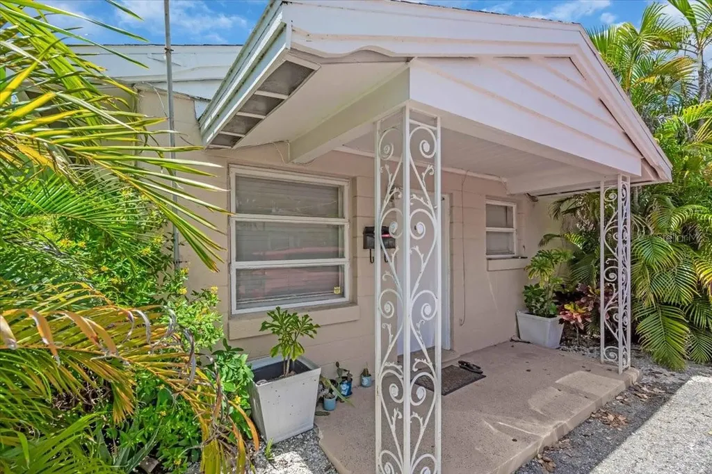 1761 Siesta Drive Sarasota FL 34239