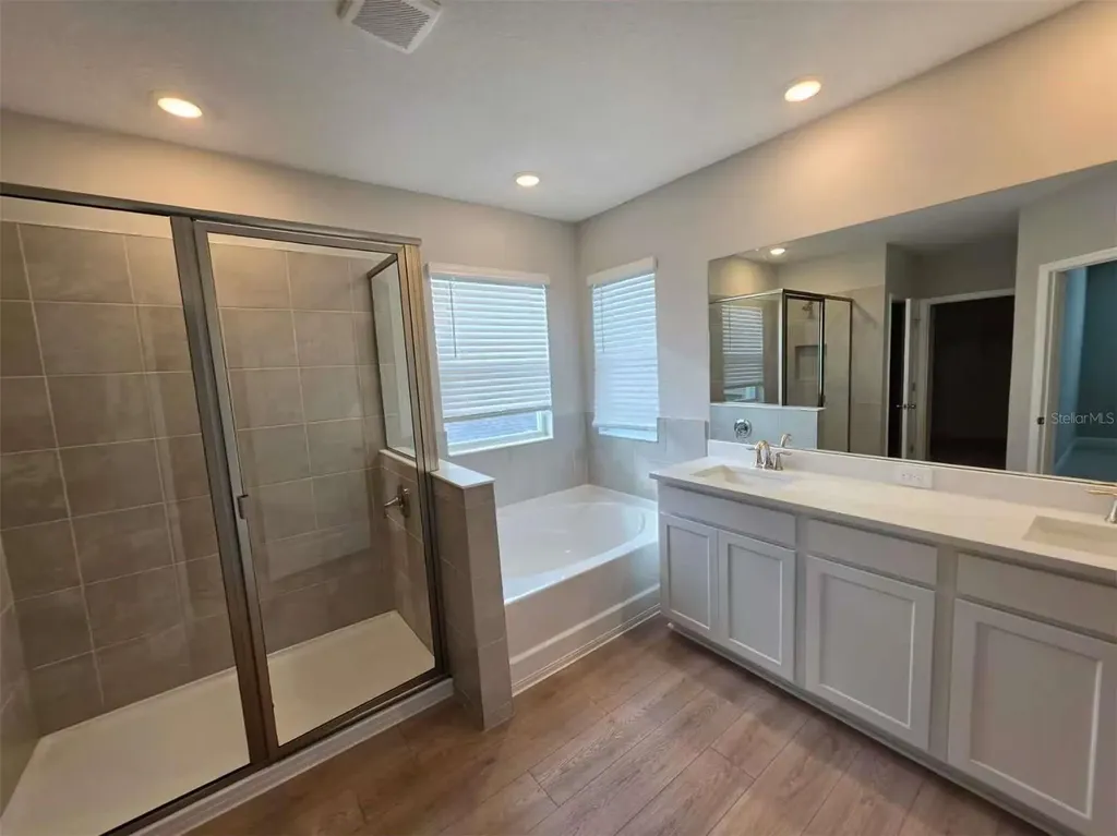 2212 Sienna Spruce Street Wesley Chapel FL 33543