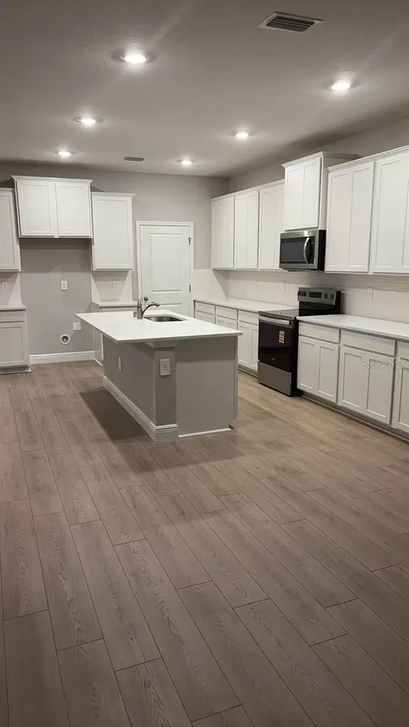 2212 Sienna Spruce Street Wesley Chapel FL 33543