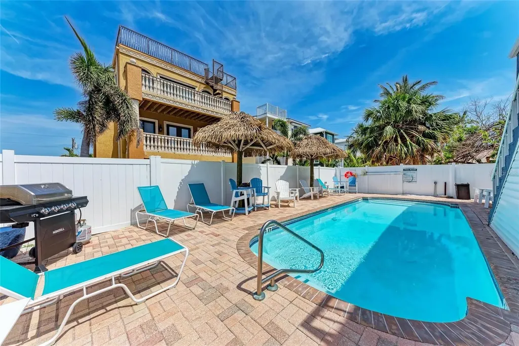 101 25th Street N Bradenton Beach FL 34217
