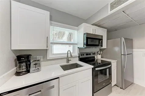 101 25th Street N Bradenton Beach FL 34217