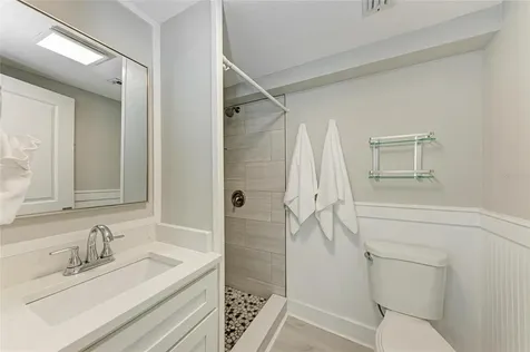 101 25th Street N Bradenton Beach FL 34217