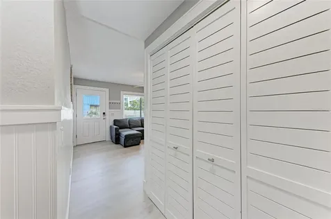 101 25th Street N Bradenton Beach FL 34217