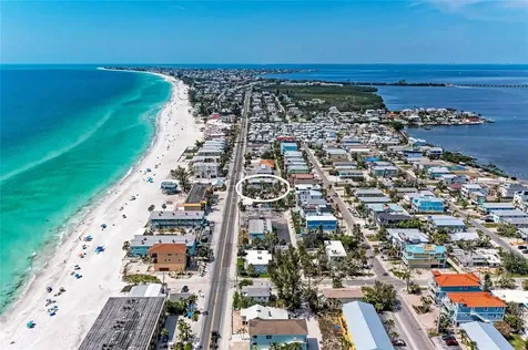 101 25th Street N Bradenton Beach FL 34217