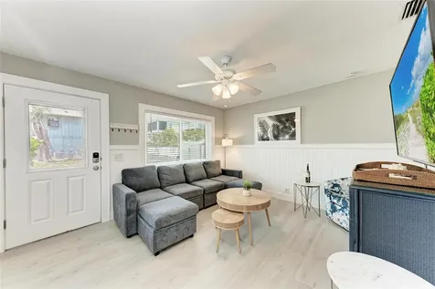 101 25th Street N Bradenton Beach FL 34217