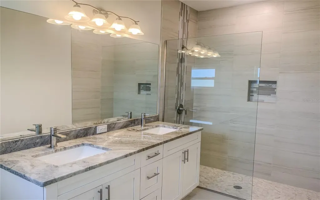 3267 Lanai Avenue North Port FL 34288
