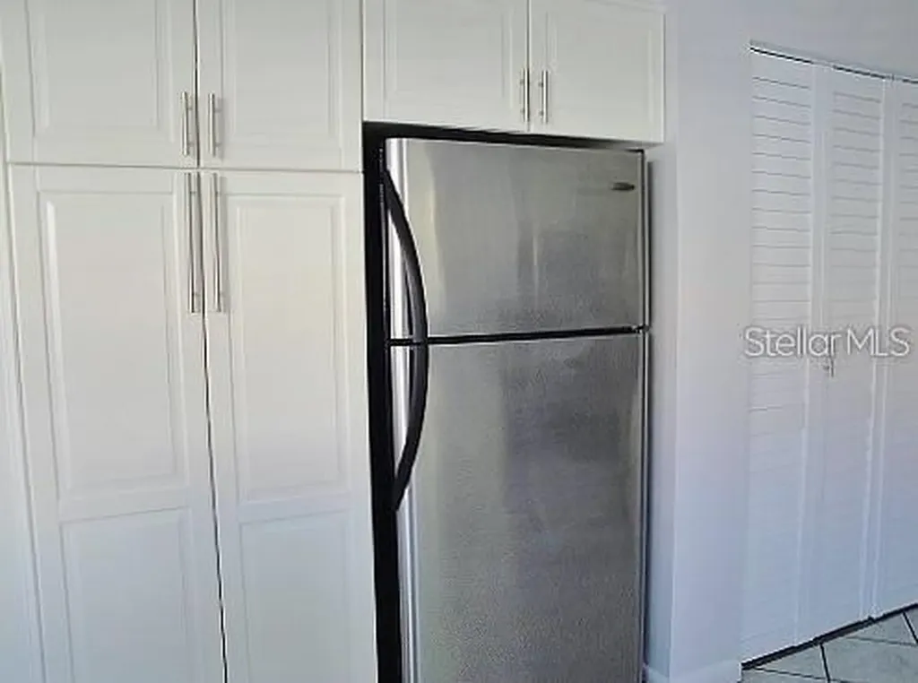6061 Bahia Del Mar Boulevard St Petersburg FL 33715
