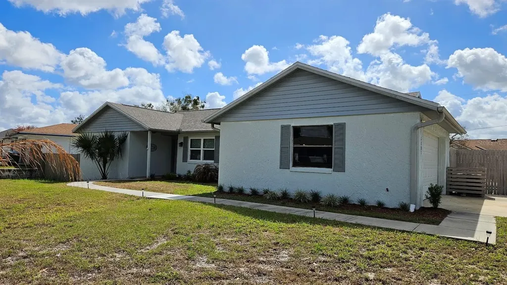 2101 Arrowhead Avenue Deltona FL 32725
