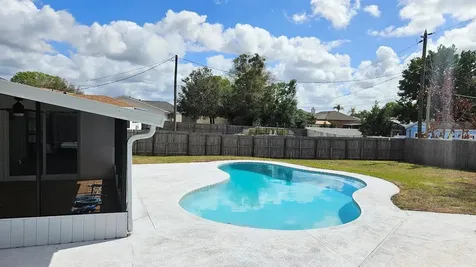 2101 Arrowhead Avenue Deltona FL 32725