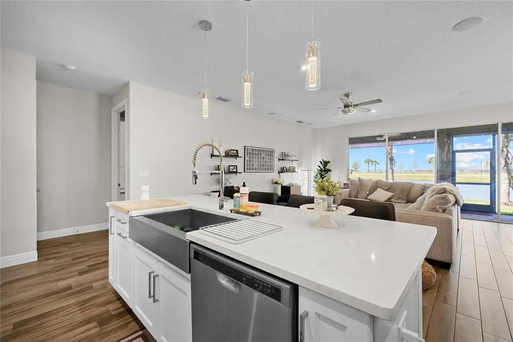 5830 Silver Sun Drive Apollo Beach FL 33572