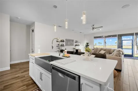 5830 Silver Sun Drive Apollo Beach FL 33572