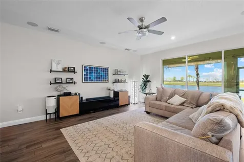 5830 Silver Sun Drive Apollo Beach FL 33572