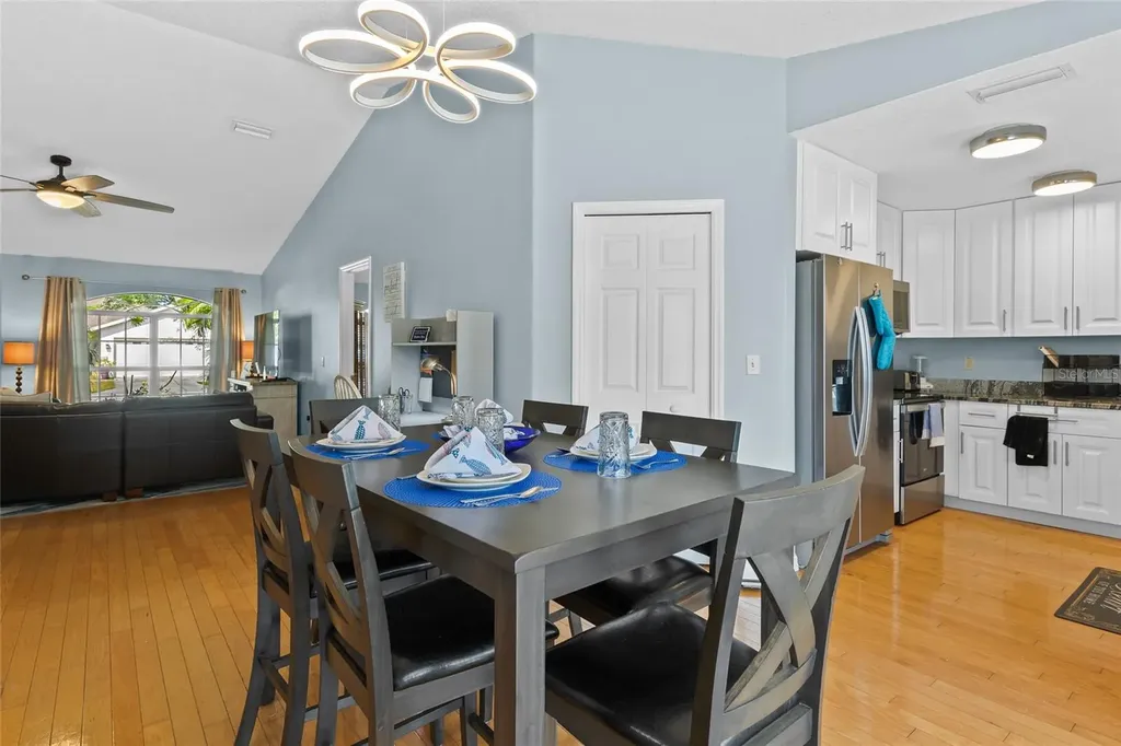 2718 Feiffer Circle Sarasota FL 34235