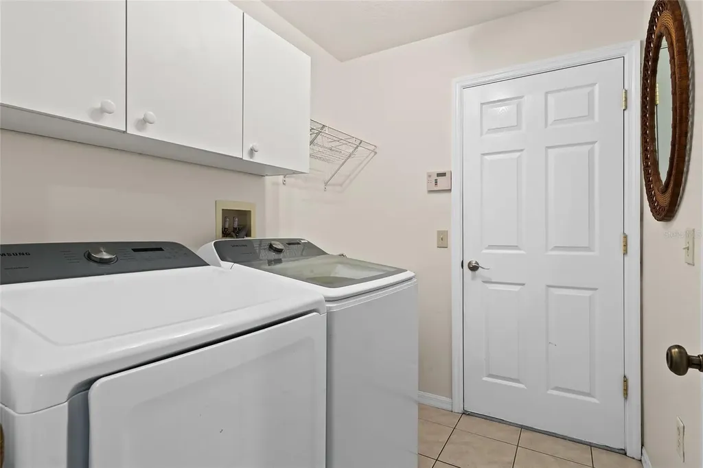 2718 Feiffer Circle Sarasota FL 34235