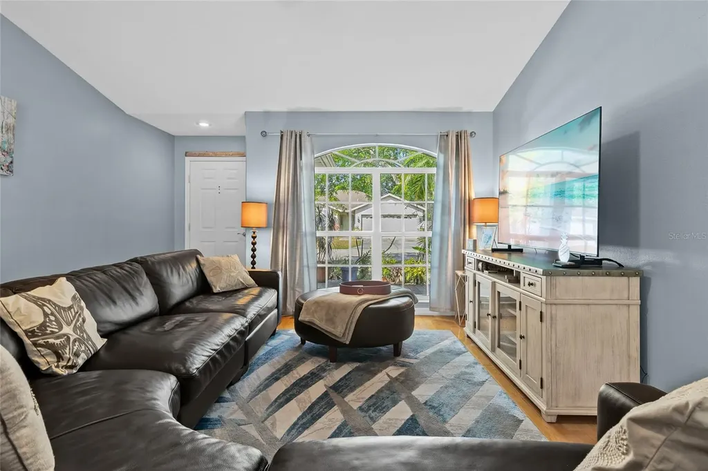 2718 Feiffer Circle Sarasota FL 34235
