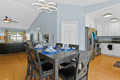 2718 Feiffer Circle Sarasota FL 34235