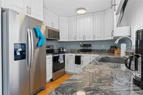 2718 Feiffer Circle Sarasota FL 34235