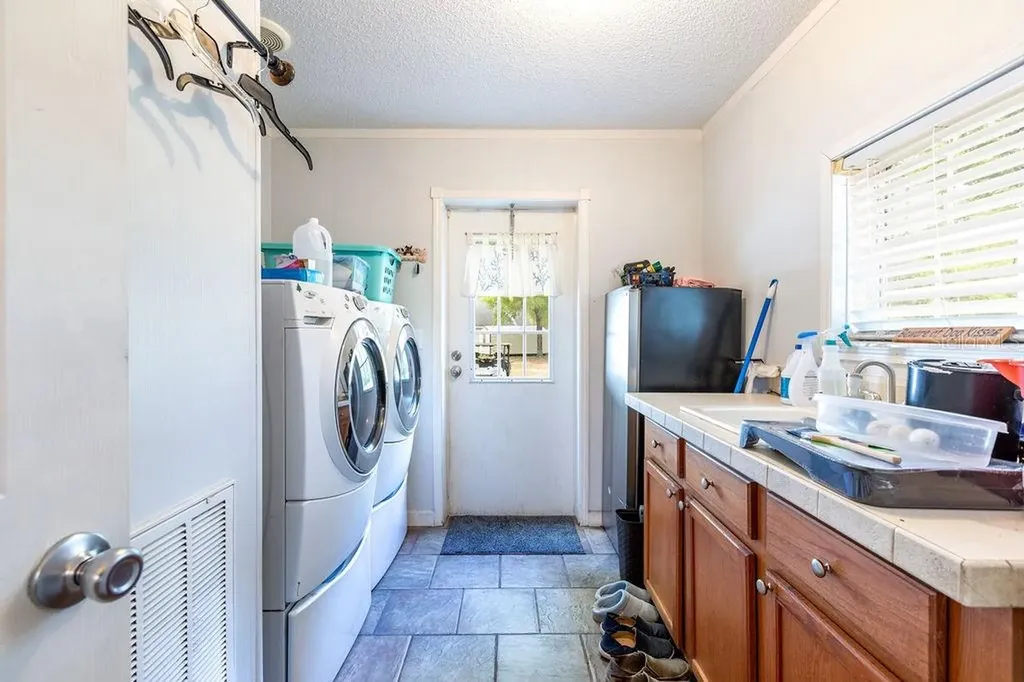 2099 NE 83rd Terrace High Springs FL 32643