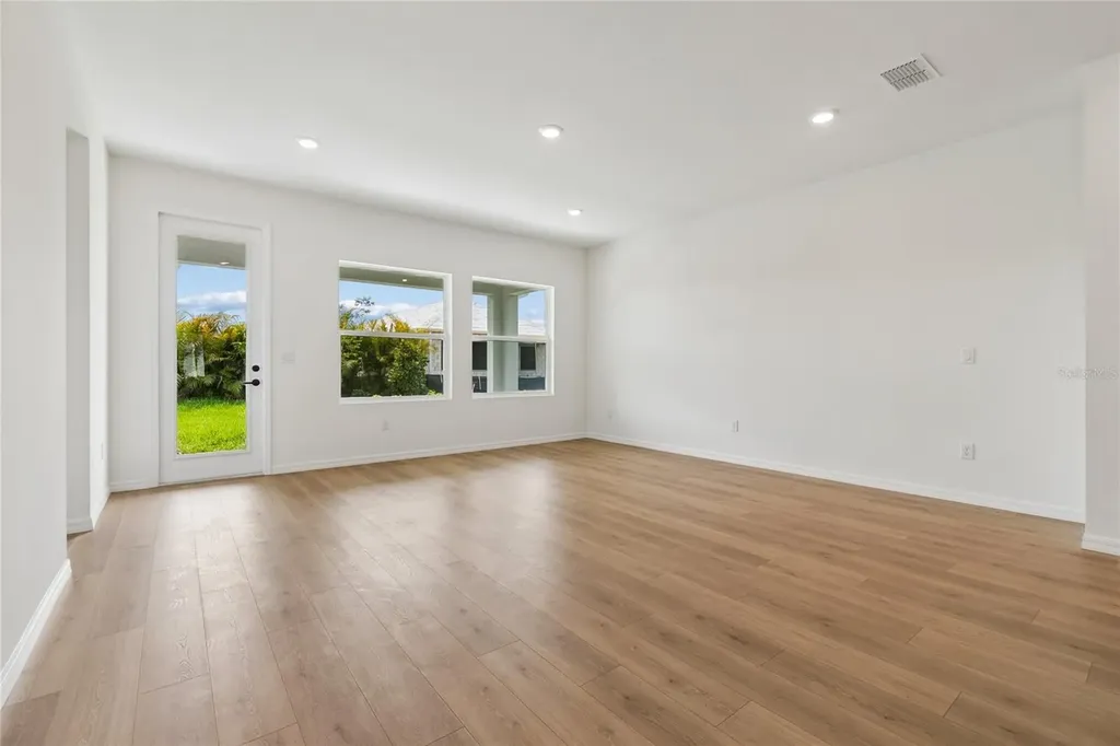 5113 Chapel Row Avenue Apollo Beach FL 33572