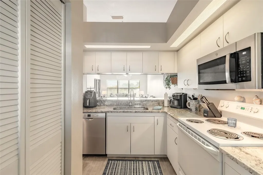 402 Bouchelle Drive New Smyrna Beach FL 32169