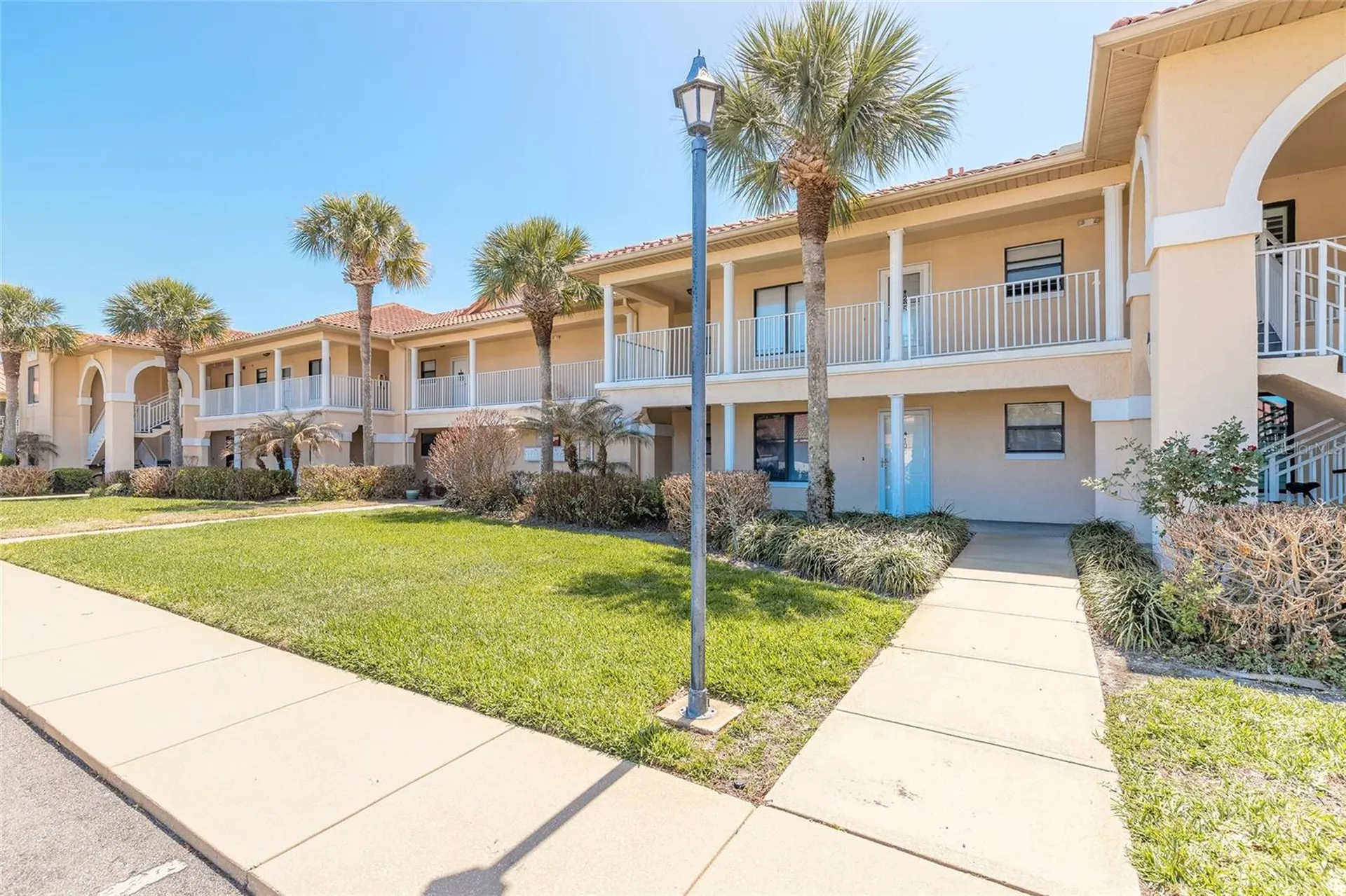 402 Bouchelle Drive New Smyrna Beach FL 32169