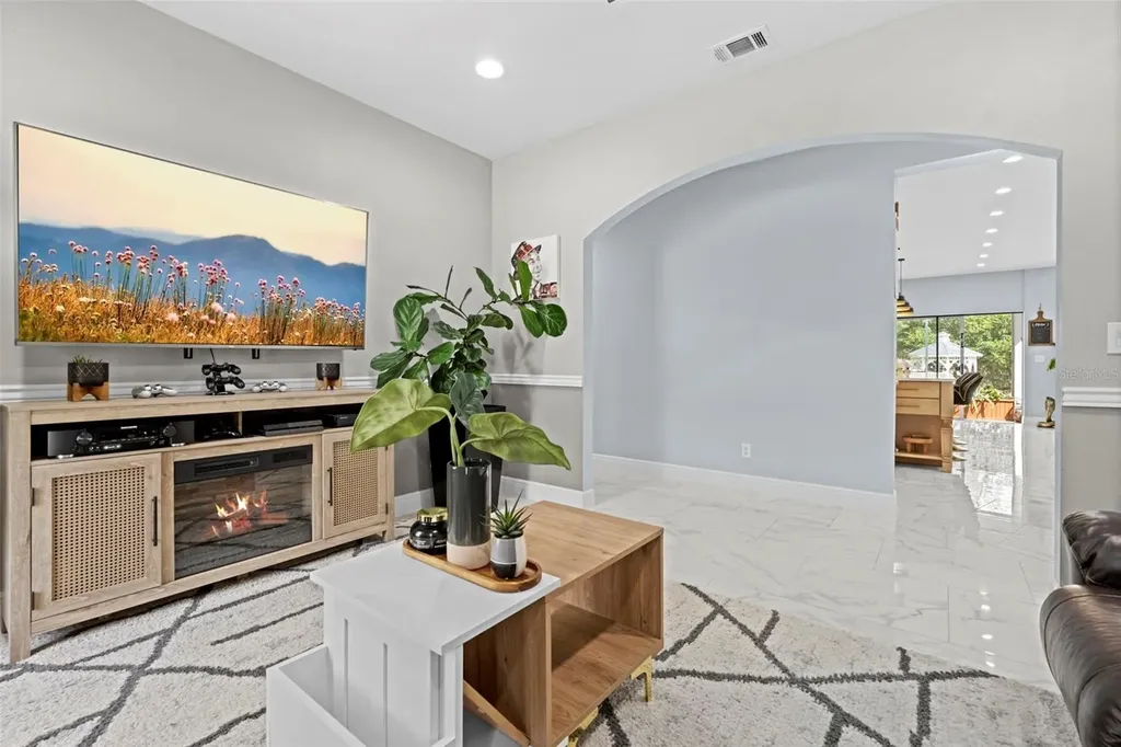 161 W Chase Street Hernando FL 34442