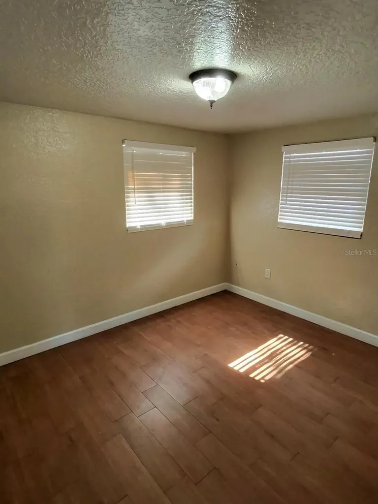 37221 Marlu Lane Dade City FL 33525