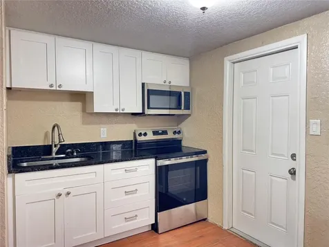 37221 Marlu Lane Dade City FL 33525