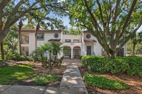 492 Santa Cruz Place NE St Petersburg FL 33703