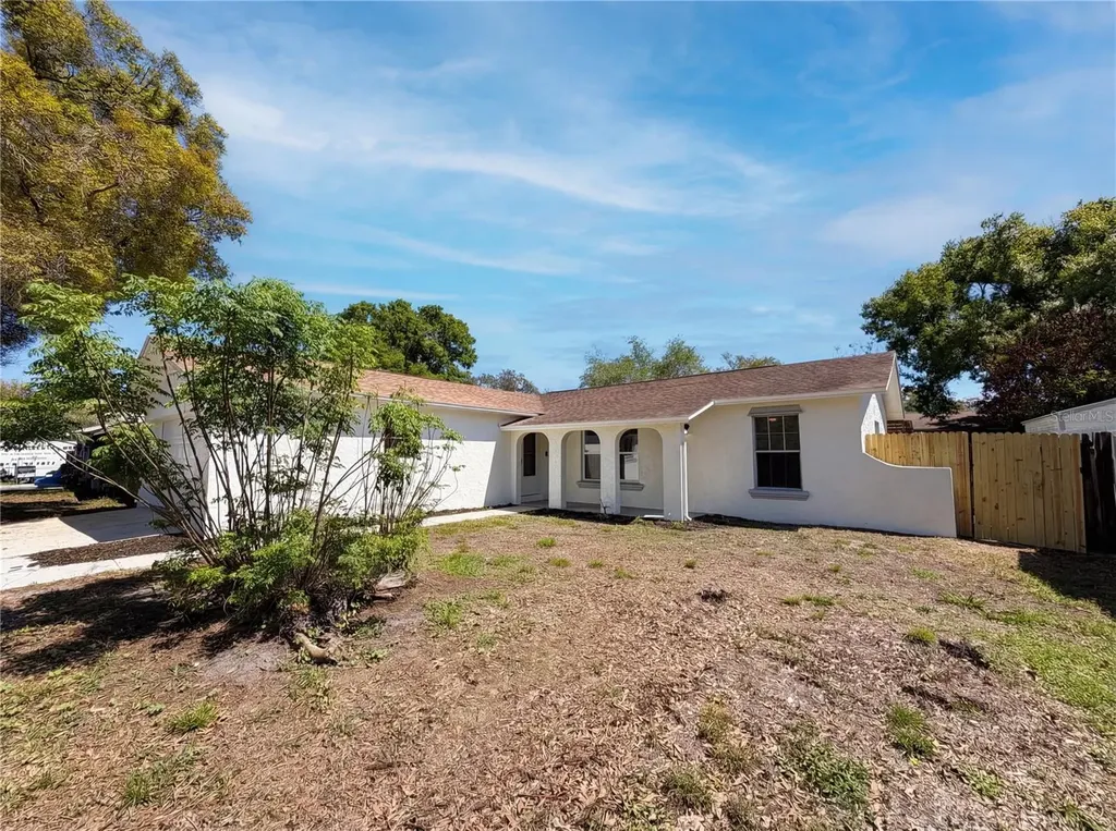 909 Winchester Court Brandon FL 33510