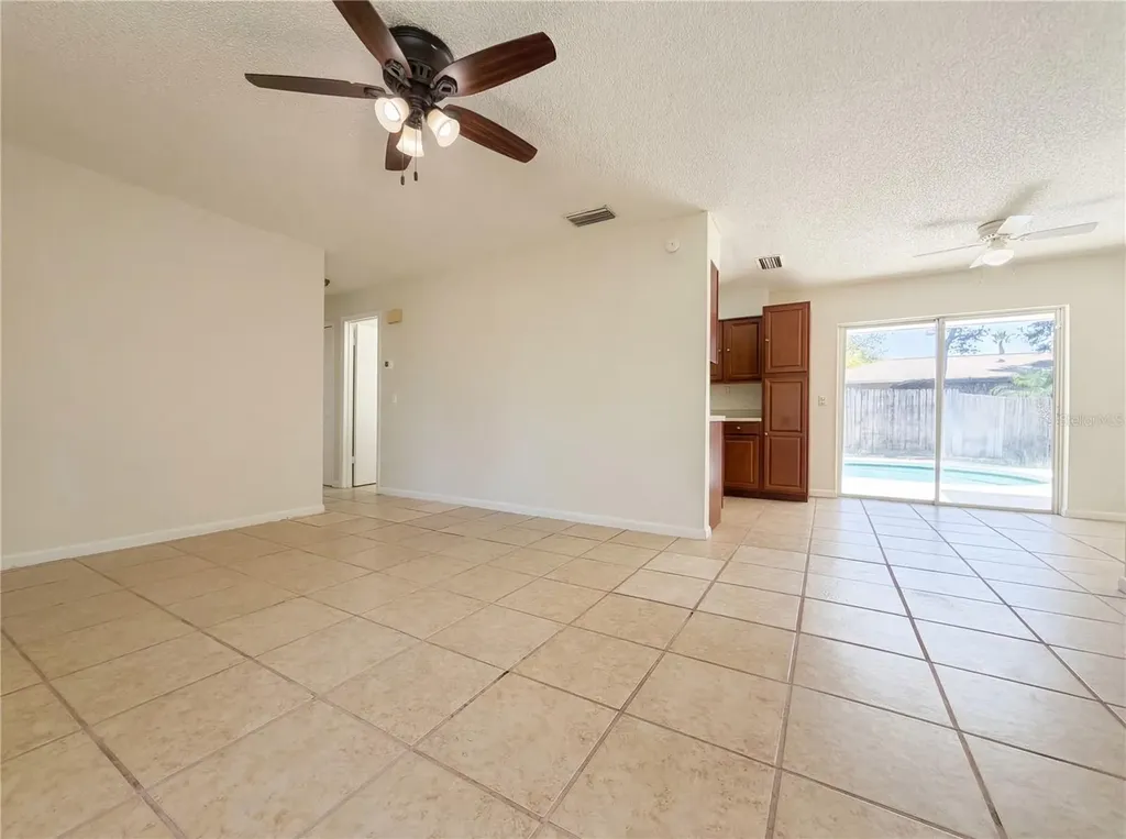 909 Winchester Court Brandon FL 33510