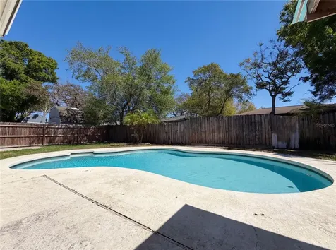 909 Winchester Court Brandon FL 33510