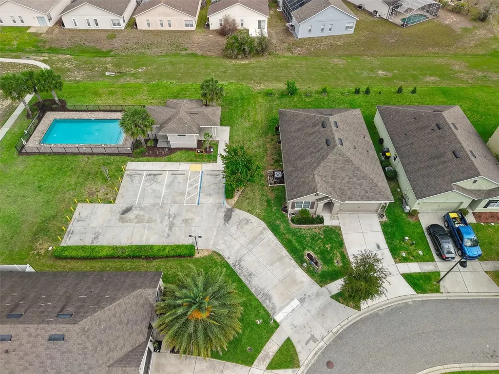 412 Aberdeen Drive Davenport FL 33896