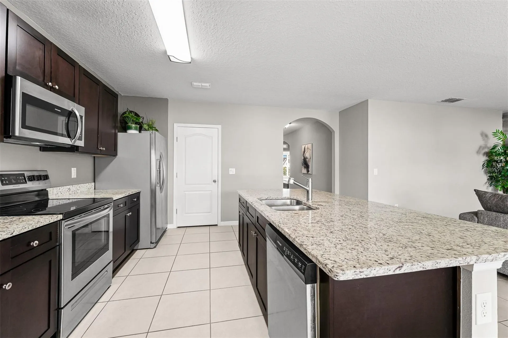412 Aberdeen Drive Davenport FL 33896