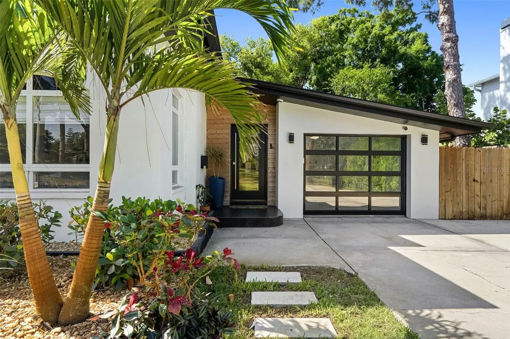 6228 7th Avenue N St Petersburg FL 33710