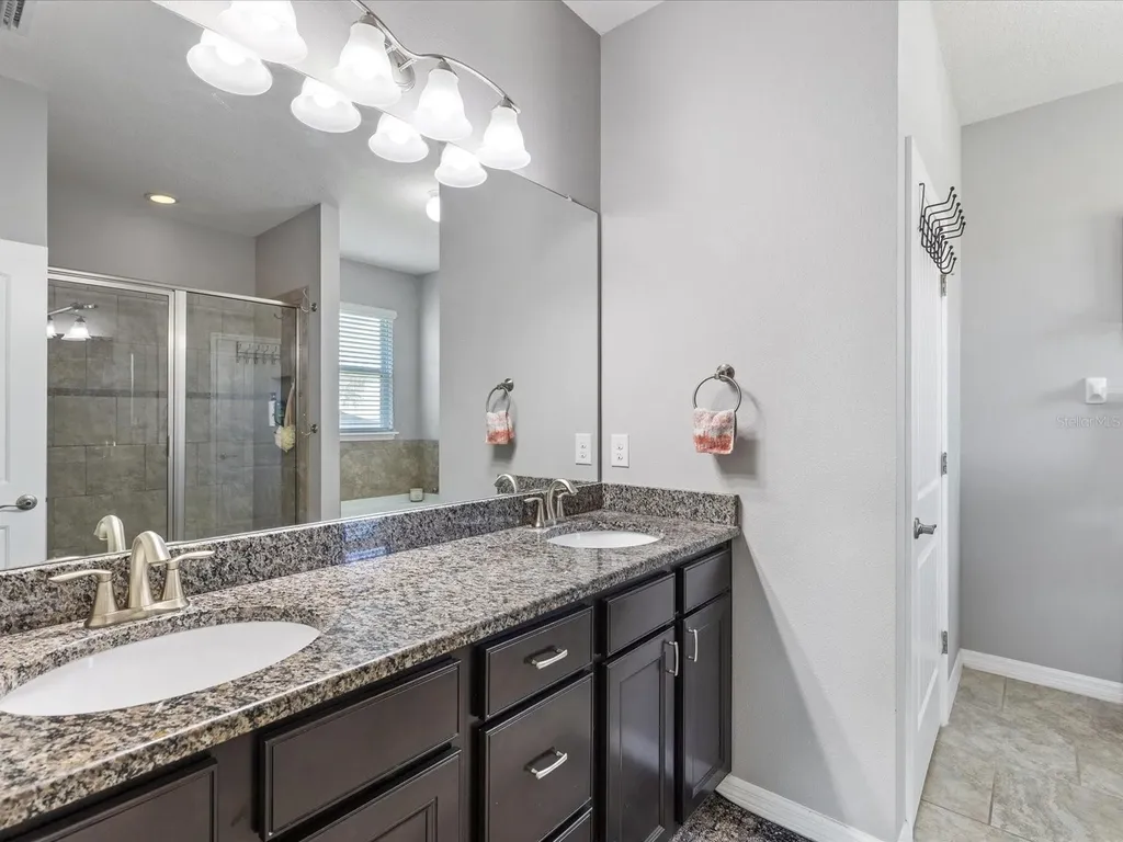 445 Bahama Grande Boulevard Apollo Beach FL 33572