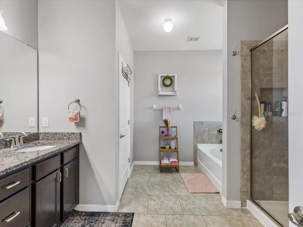 445 Bahama Grande Boulevard Apollo Beach FL 33572