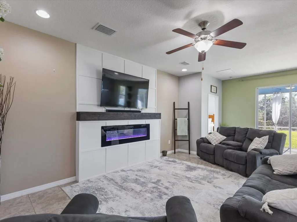 445 Bahama Grande Boulevard Apollo Beach FL 33572