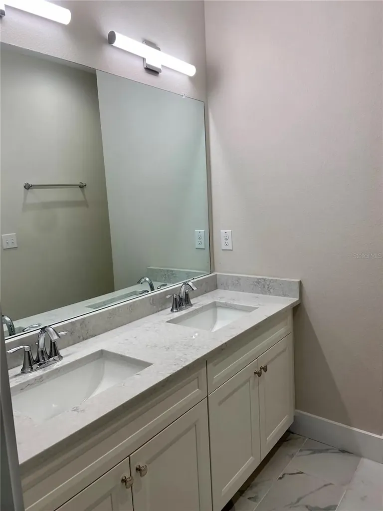 3126 W Azeele Street Tampa FL 33609